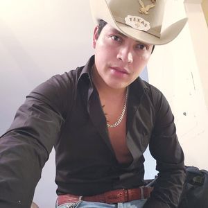 Meet your Posher, Fredy